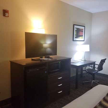 Best Western Rayne Inn Extérieur photo