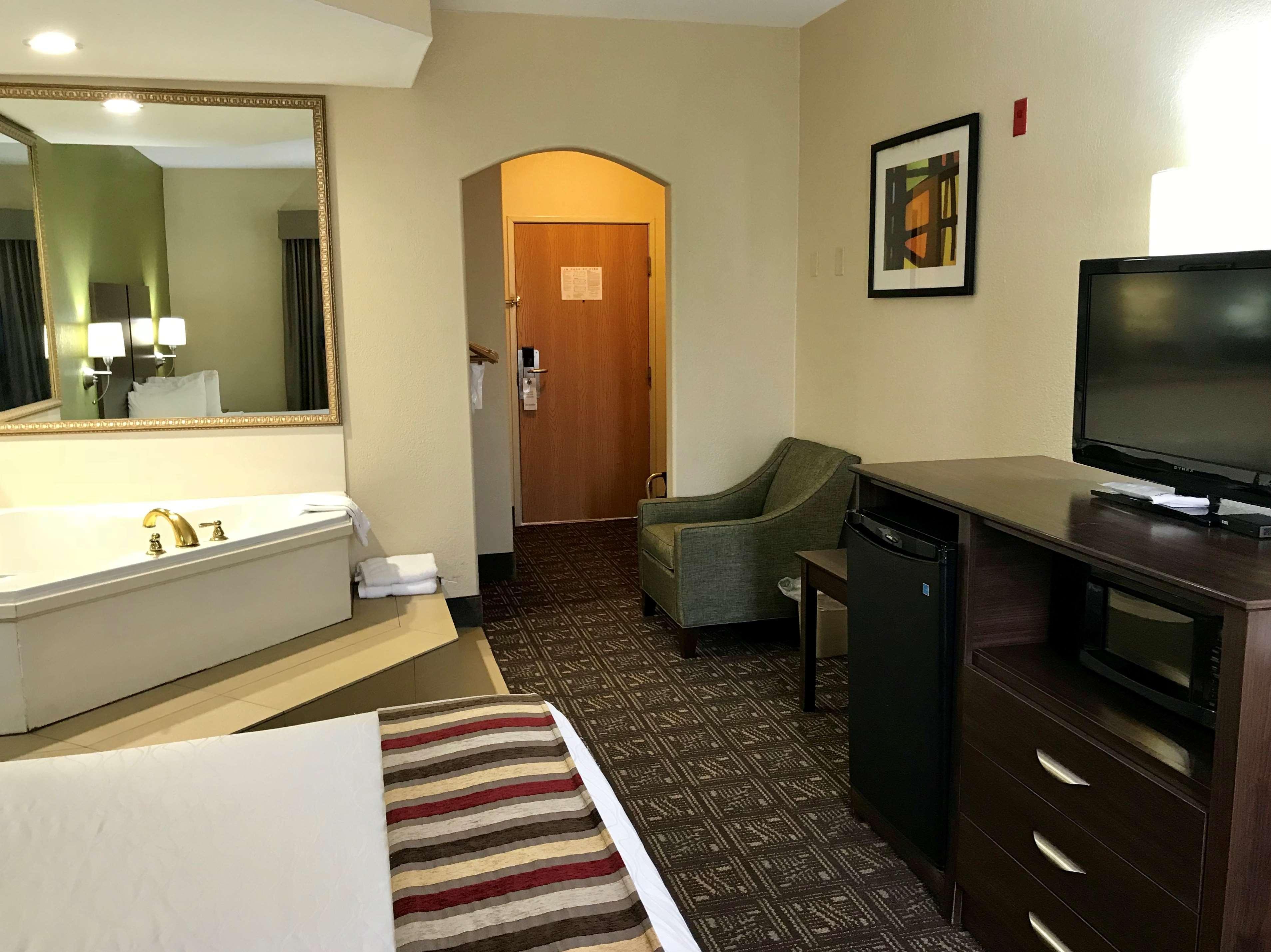 Best Western Rayne Inn Extérieur photo