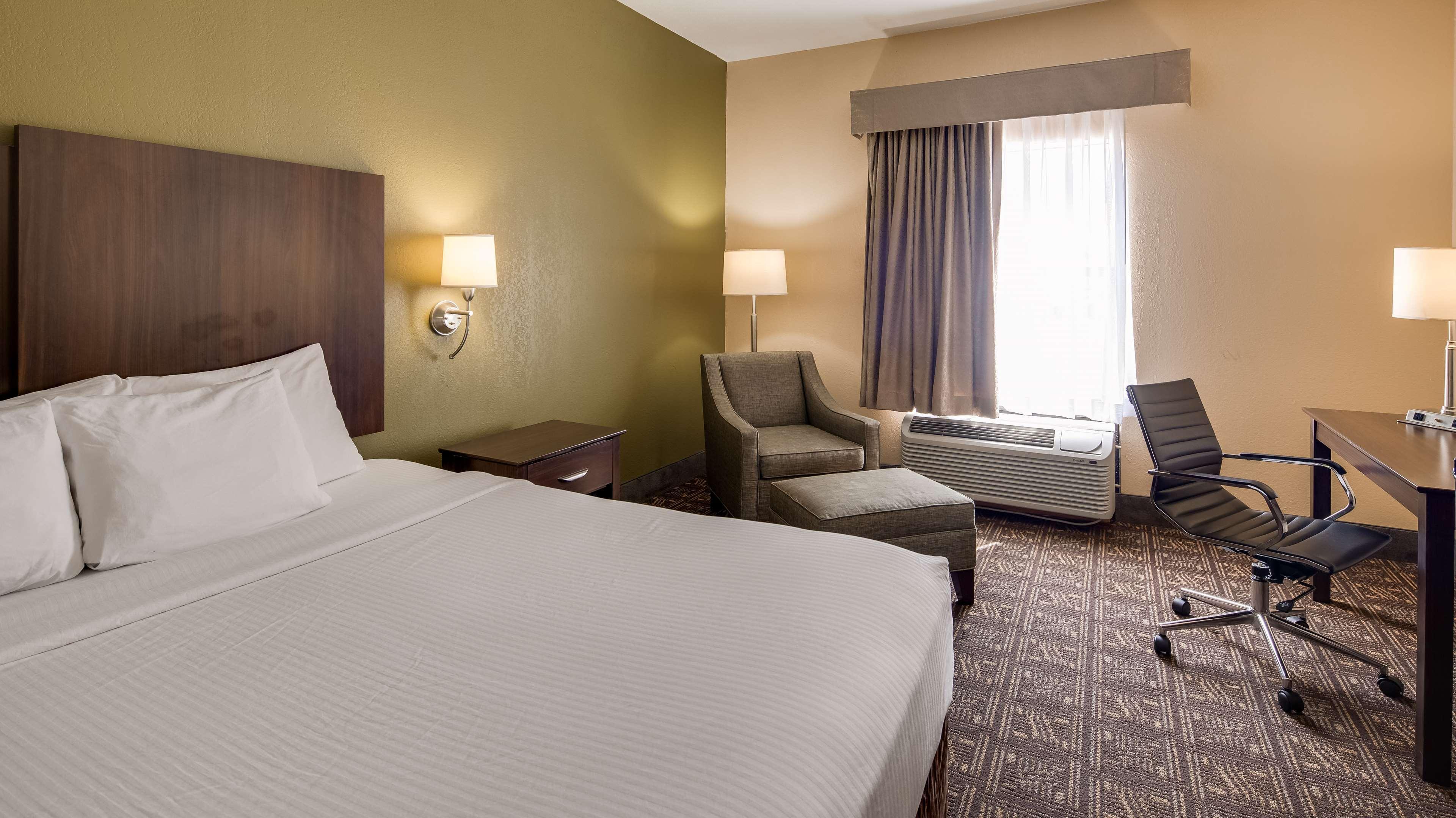 Best Western Rayne Inn Extérieur photo