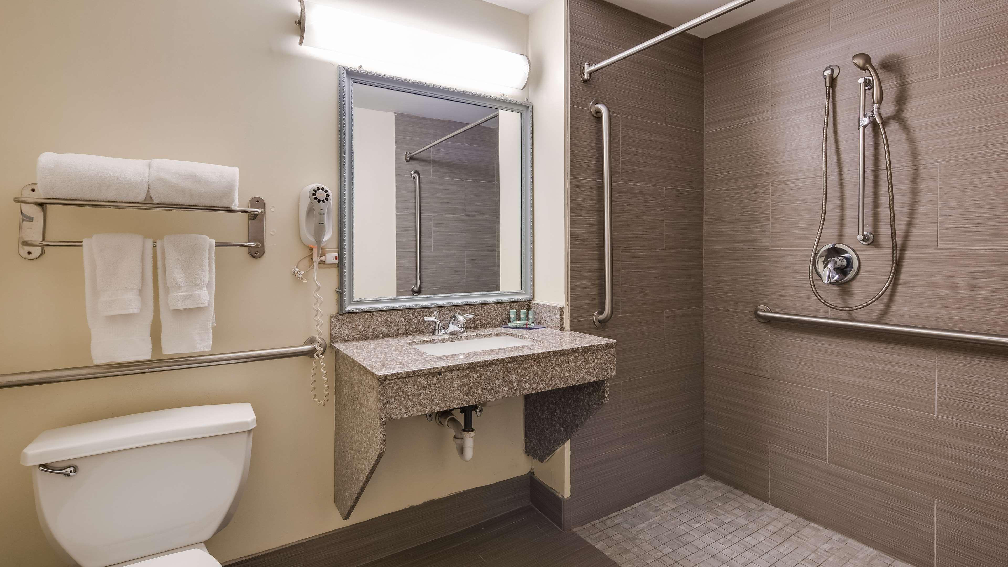 Best Western Rayne Inn Extérieur photo