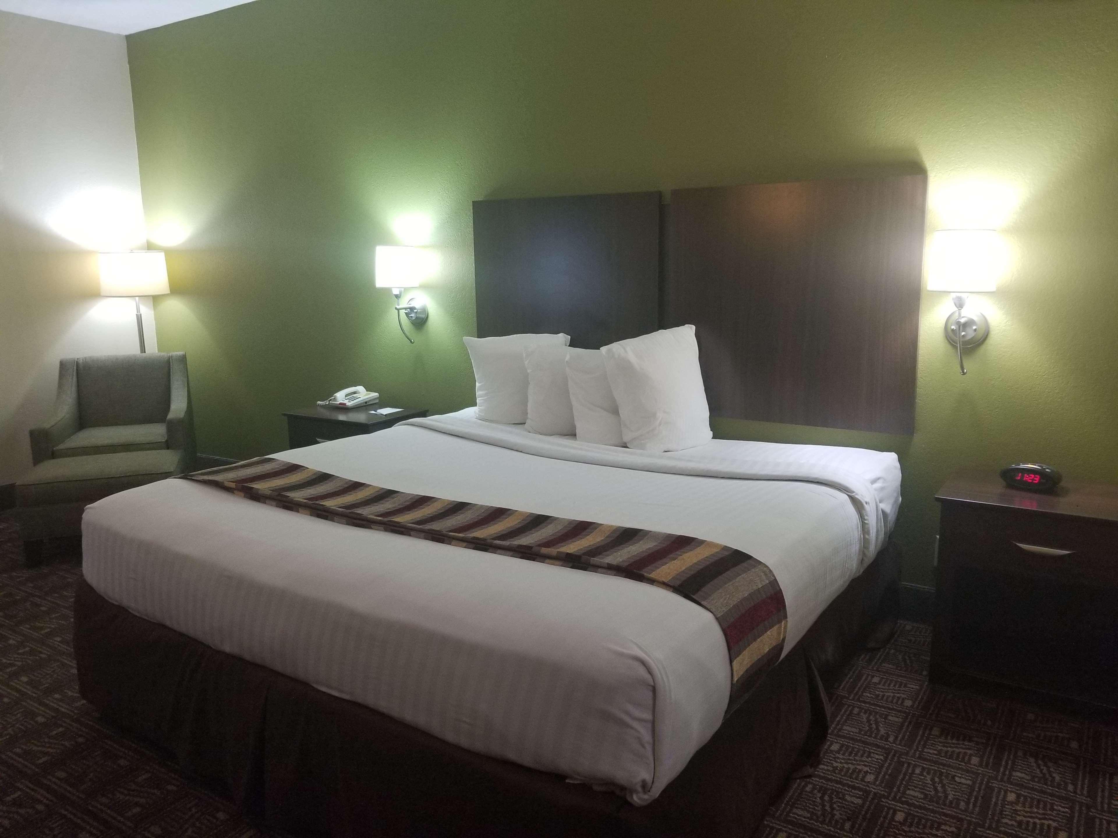 Best Western Rayne Inn Extérieur photo