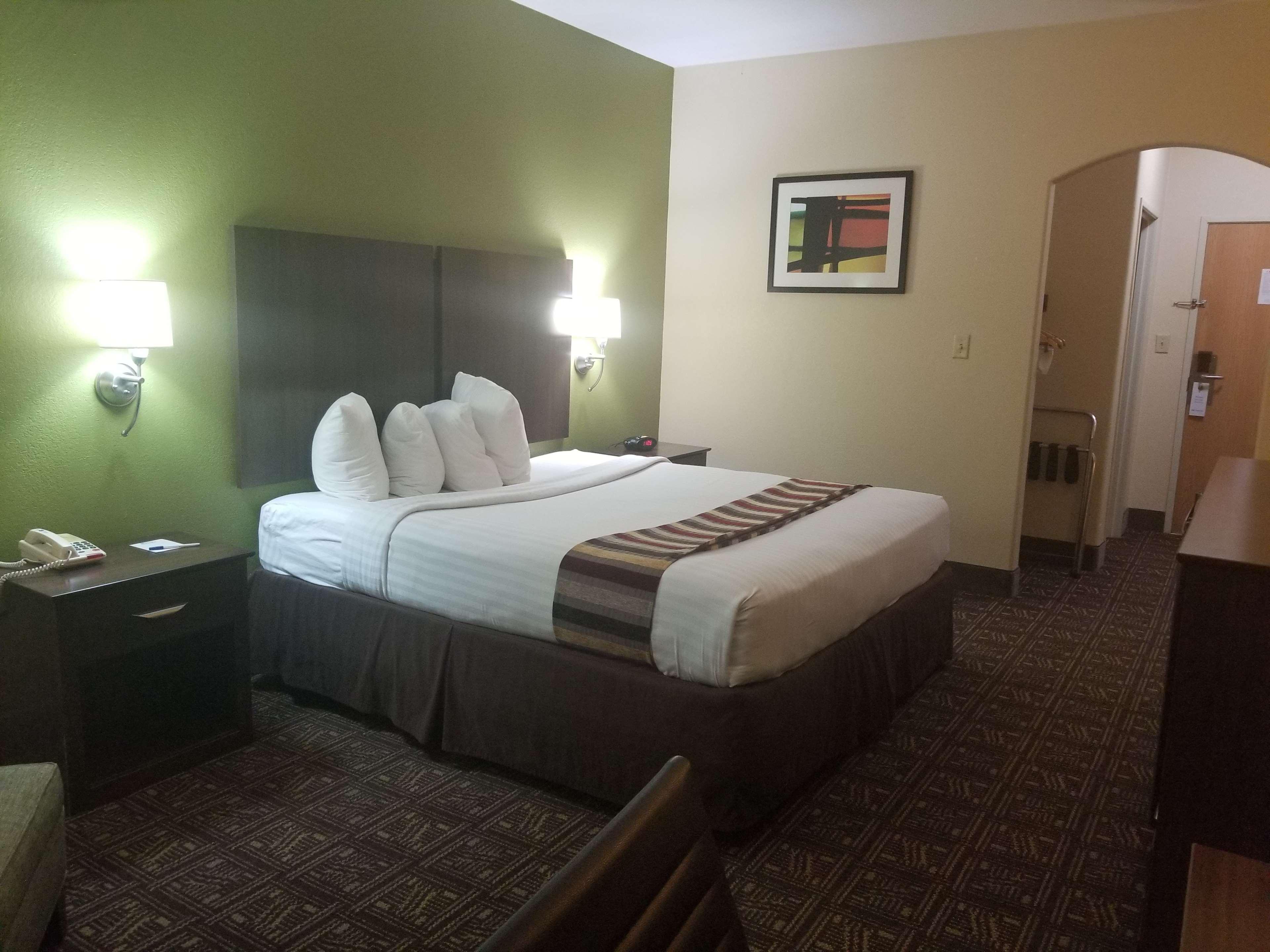 Best Western Rayne Inn Extérieur photo