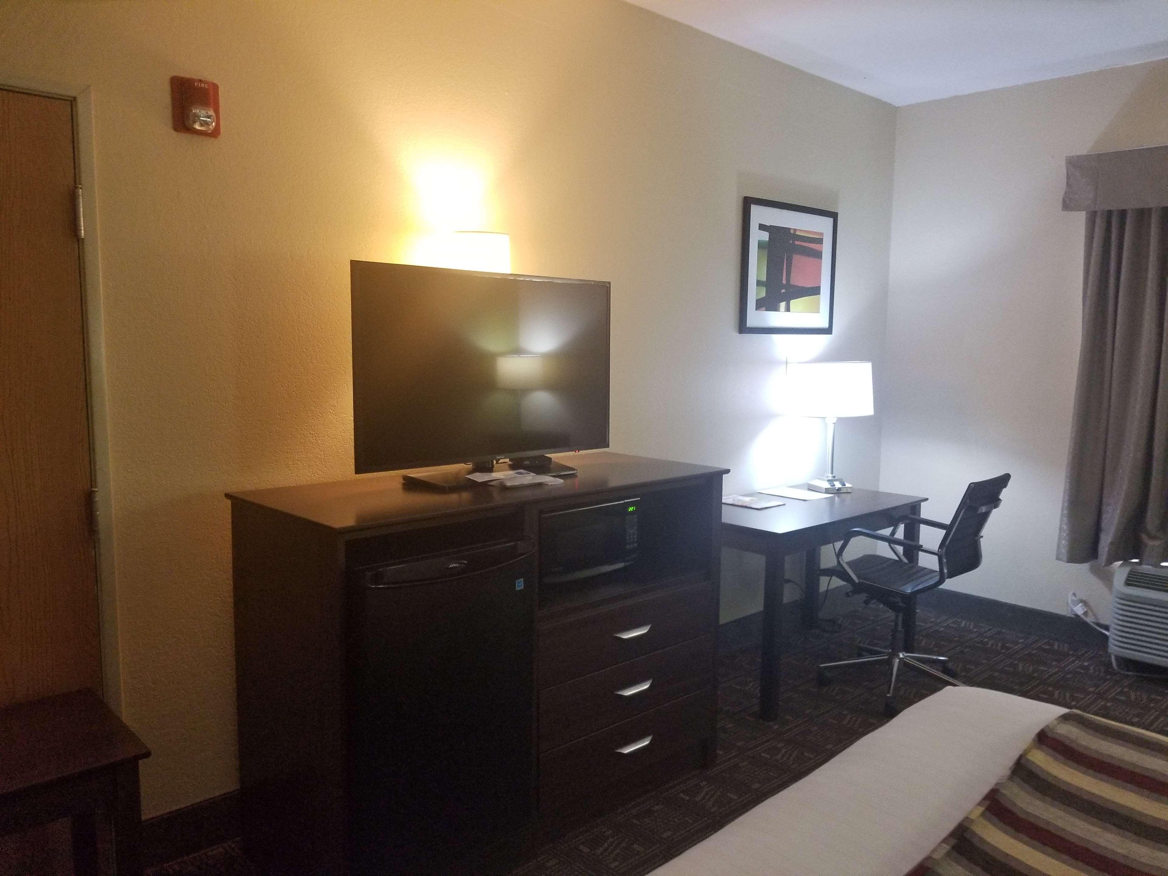 Best Western Rayne Inn Extérieur photo