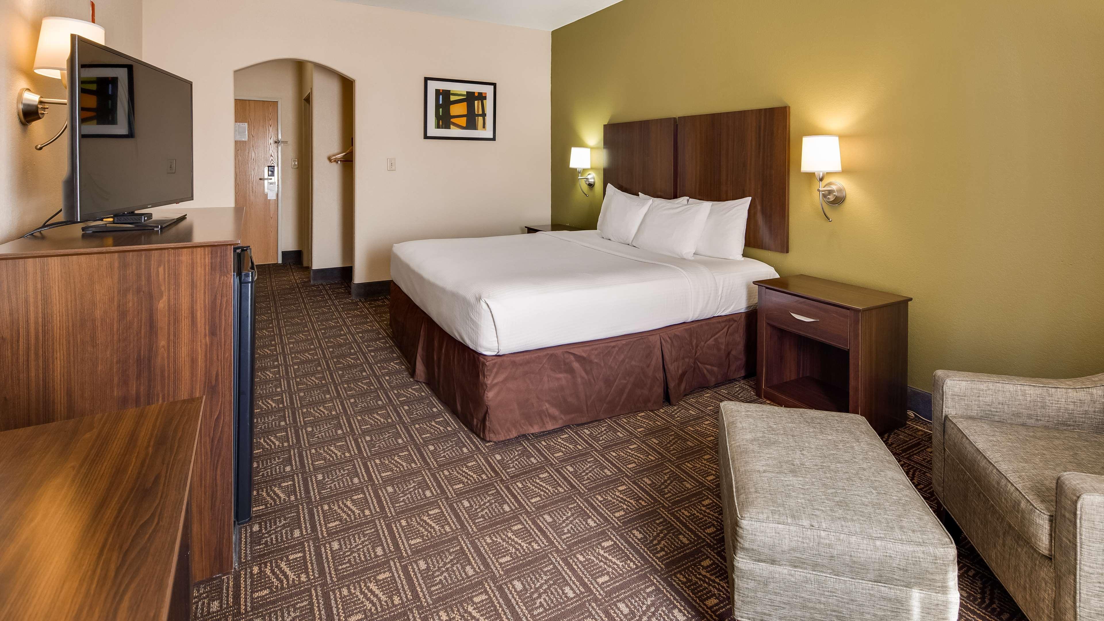 Best Western Rayne Inn Extérieur photo