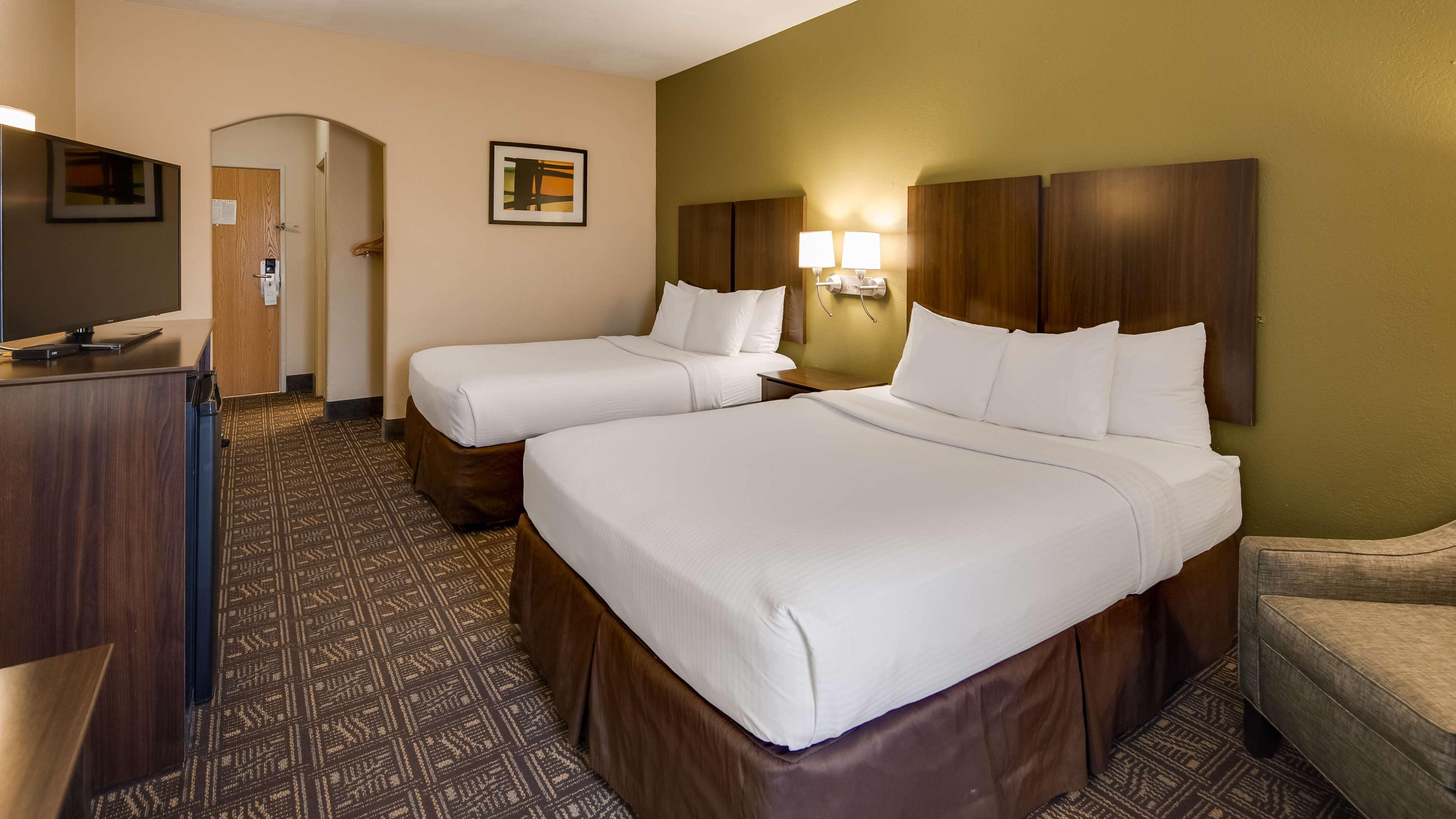 Best Western Rayne Inn Extérieur photo