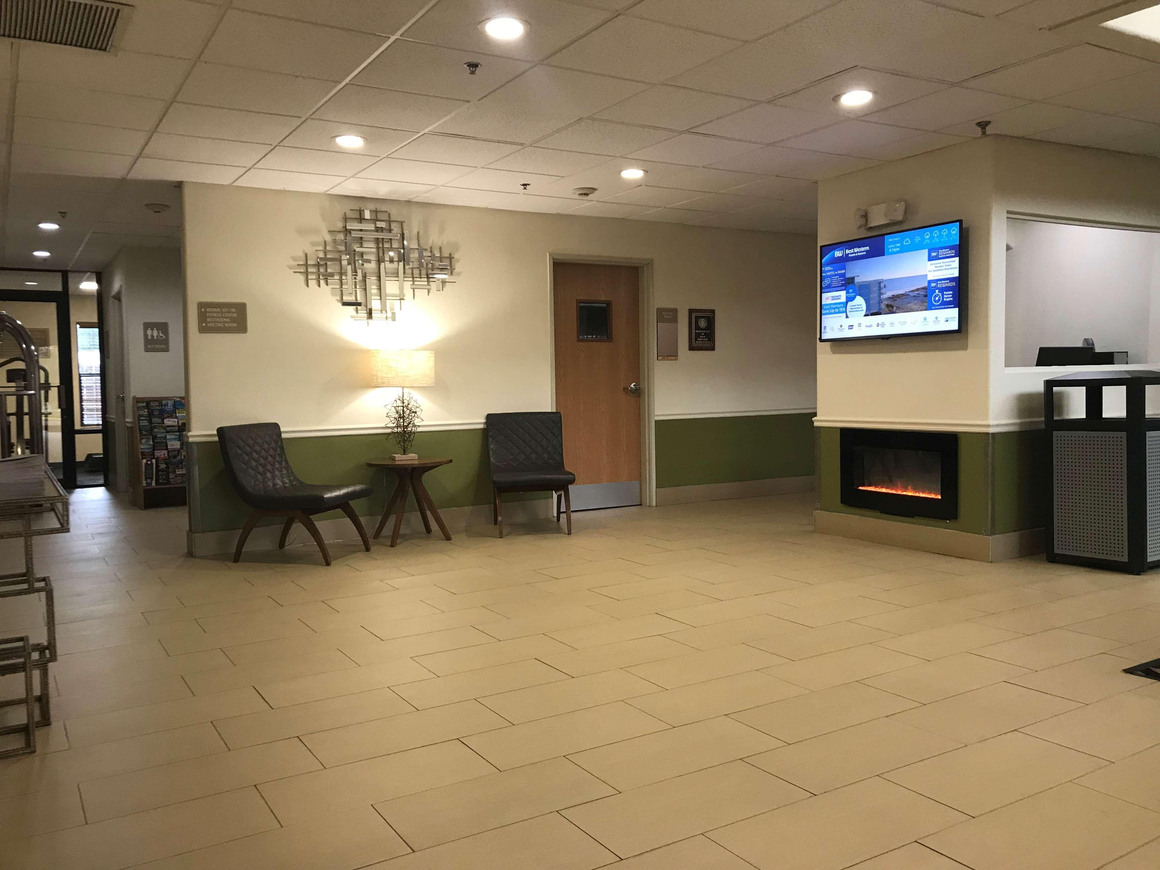 Best Western Rayne Inn Extérieur photo