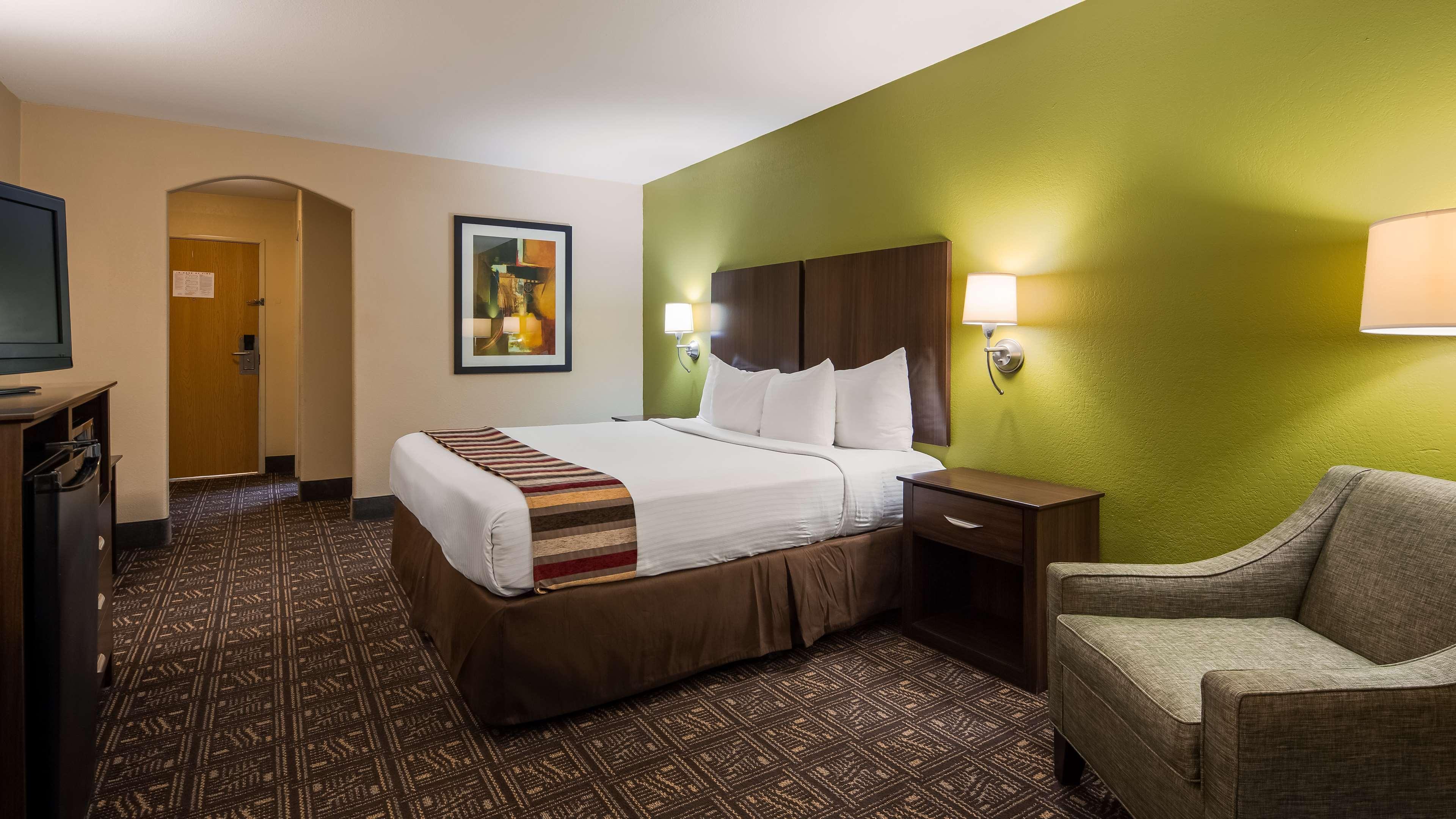 Best Western Rayne Inn Extérieur photo