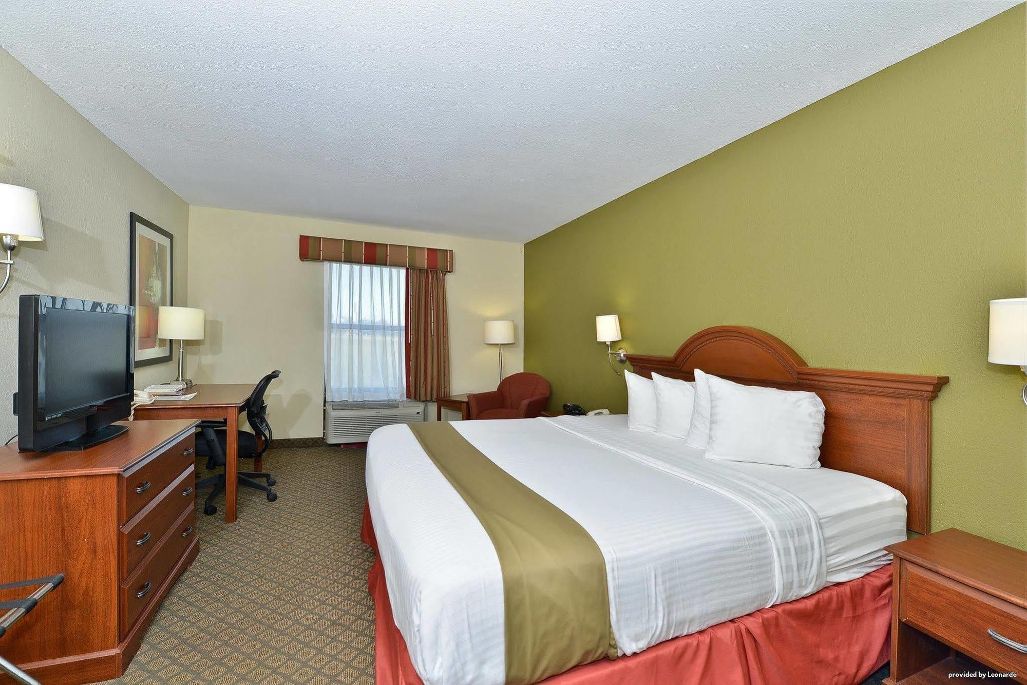 Best Western Rayne Inn Extérieur photo