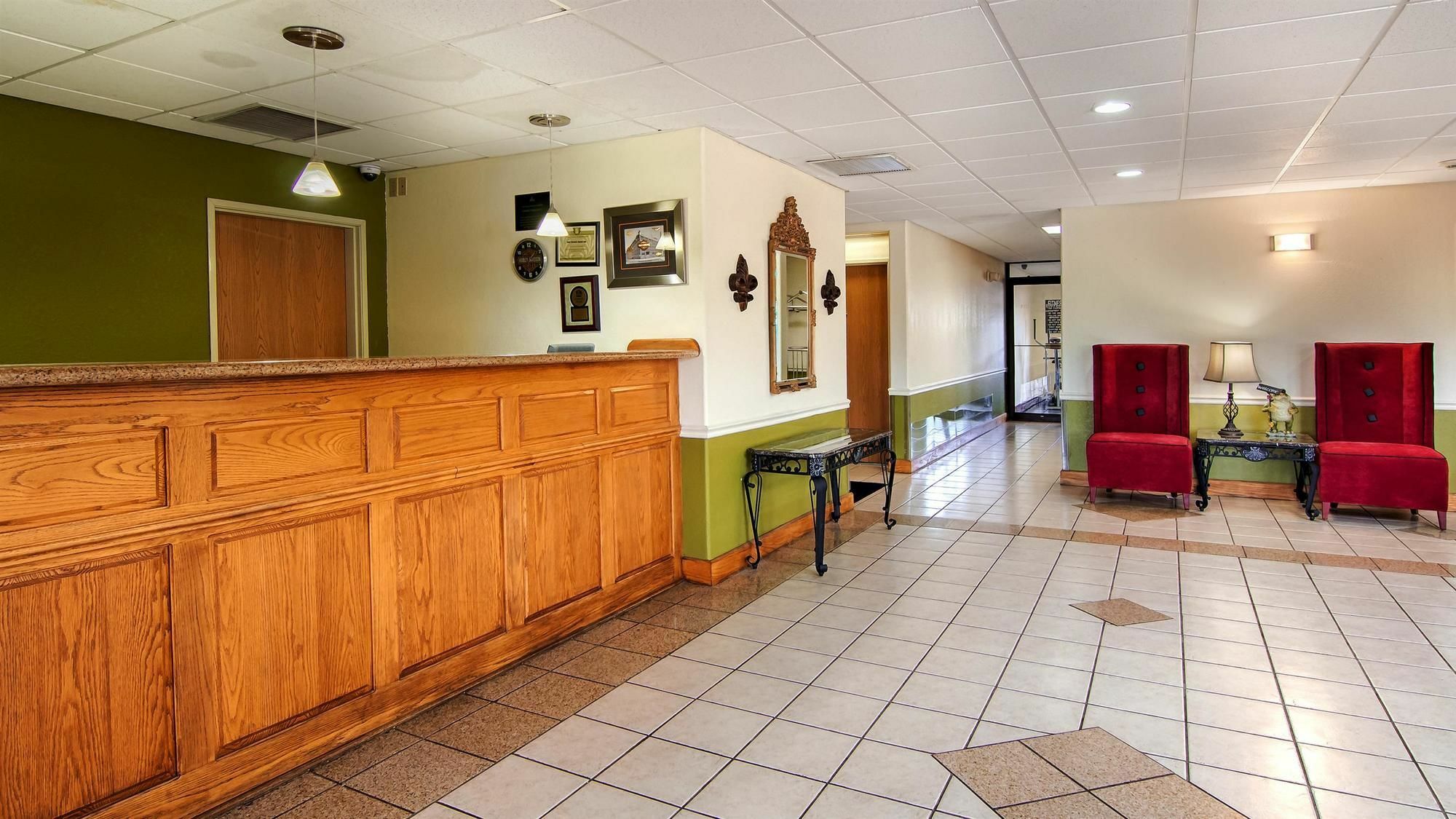 Best Western Rayne Inn Extérieur photo